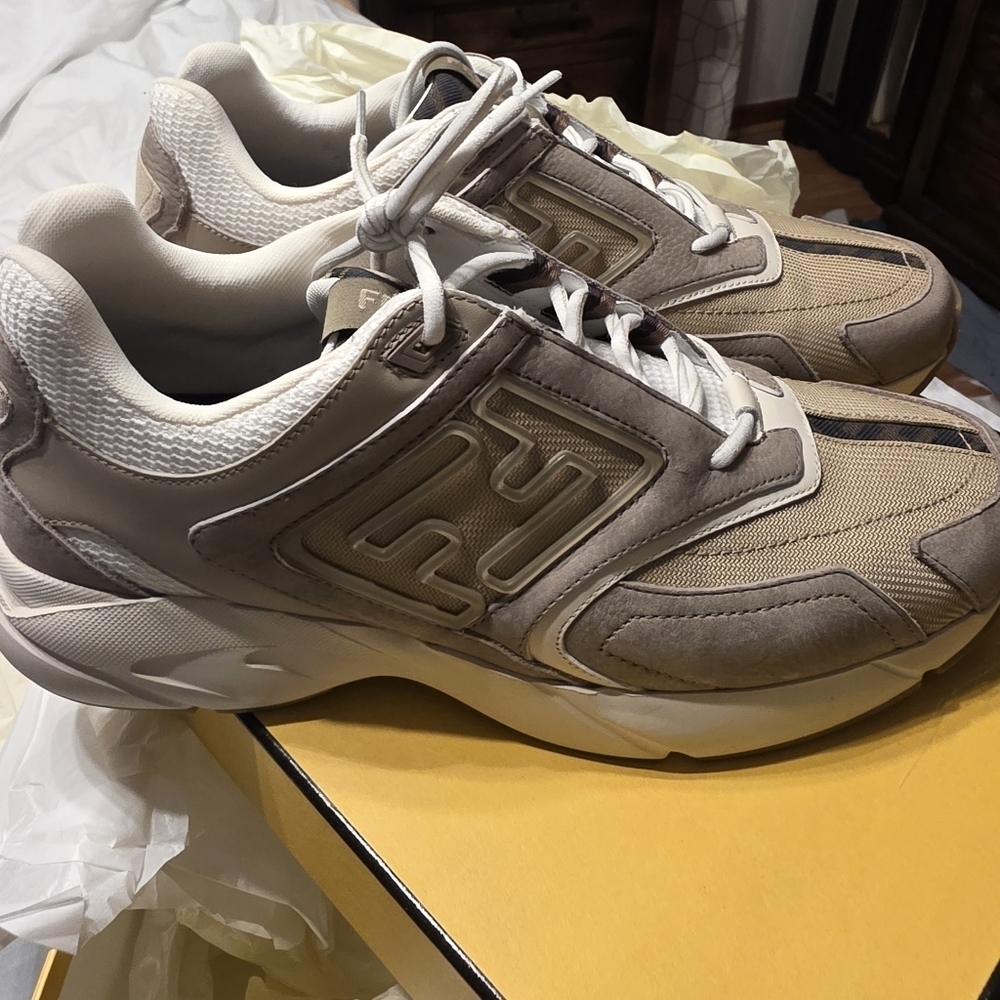 Fendi Men's Beige and White Sneakers